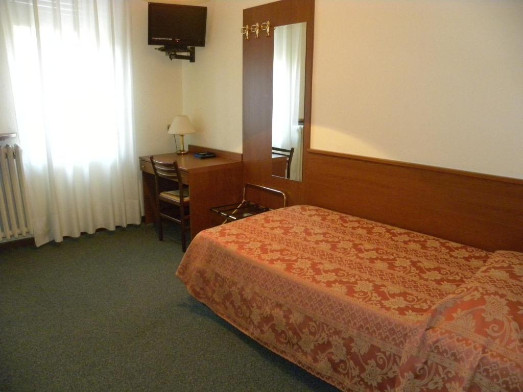Hotel Rosengarten Pavia Oda fotoğraf