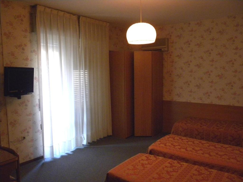 Hotel Rosengarten Pavia Oda fotoğraf